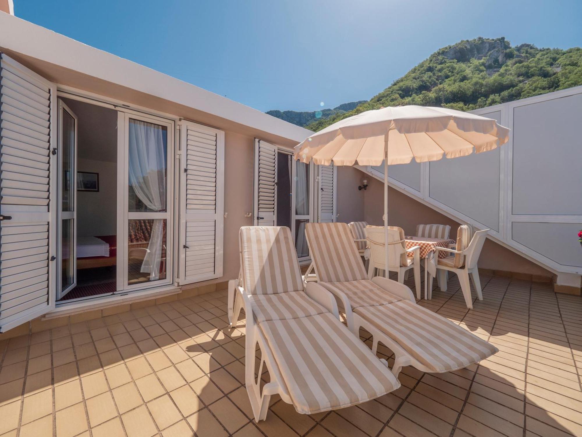 Apartments Marina Sveti Stefan Dış mekan fotoğraf